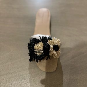 Tuckernuck Woven Sandals - Size 7.5/8